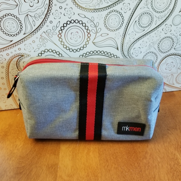 MENS' MK Shaving Set - Picture 3 of 3